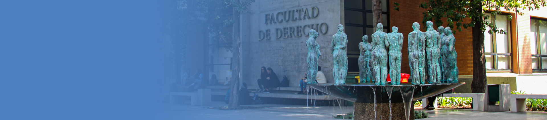 Facultad de Derecho UC desde el patio